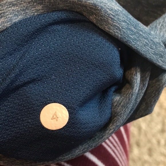 Lululemon training tough crop legging - Picture 2 of 10